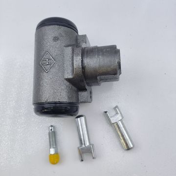 叉车配件杭叉合力cpcd50-70前轮刹车制动分泵轮缸小孔配m10刹车油