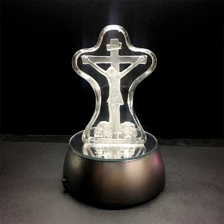 新款led七彩慢闪灯底座款雕刻耶稣十字架水晶摆件天主教圣物饰品