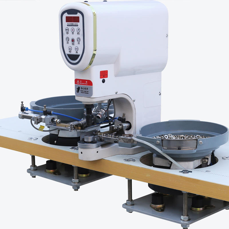 同创a686电磁钉扣机自动送扣全自动打扣机大白扣四合扣钉扣设备