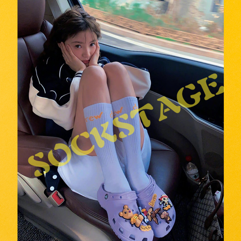 笑脸drew涂鸦字母21ss搭配洞洞鞋潮流运动休闲中筒袜子男女