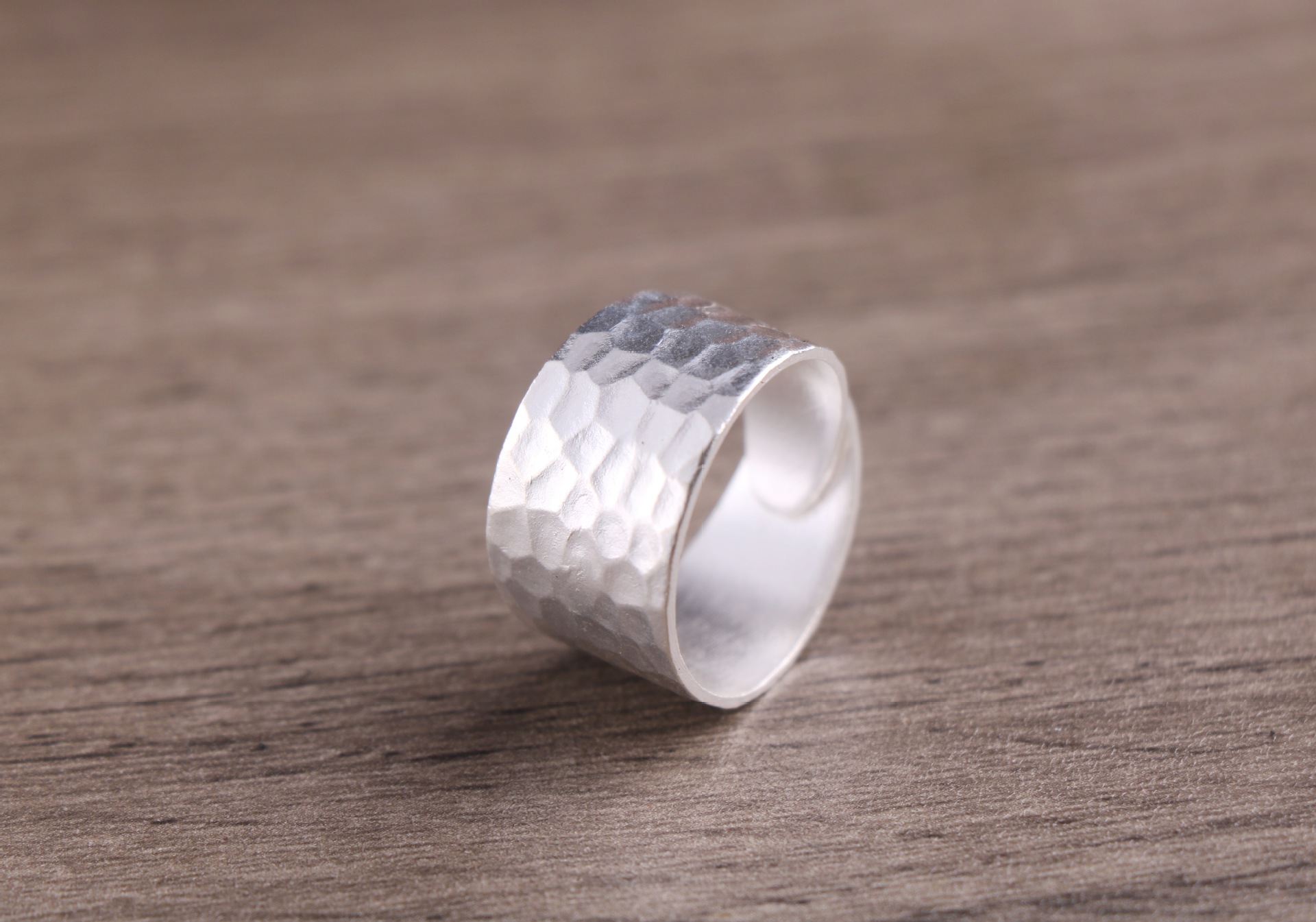 99纯银手工戒指 民族风云南雪花银批发素面简约女士开口蛇肚戒指