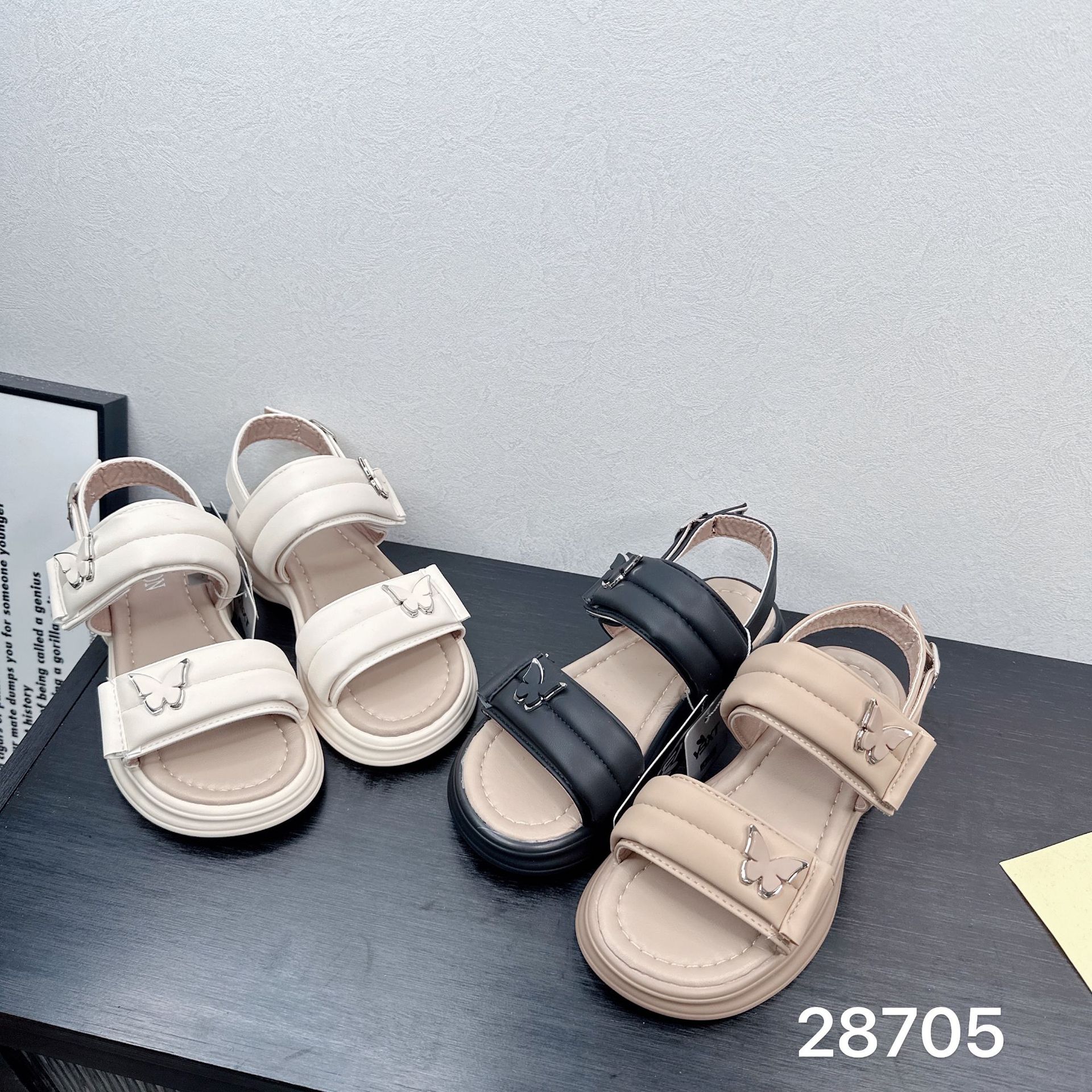 女童凉鞋夏款2024新款儿童公主凉鞋软底软面小女孩鞋子沙滩鞋爆款