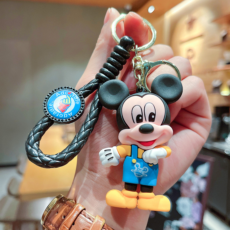 Classic Mickey Minnie Donald Duck Keychain Hanging Piece Pendant Car Key Chain Push Gift Night Market Wholesale