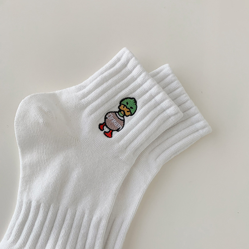 短款human北极熊袜子可爱日系潮ins风男女中筒纯色短袜女韩版情侣
