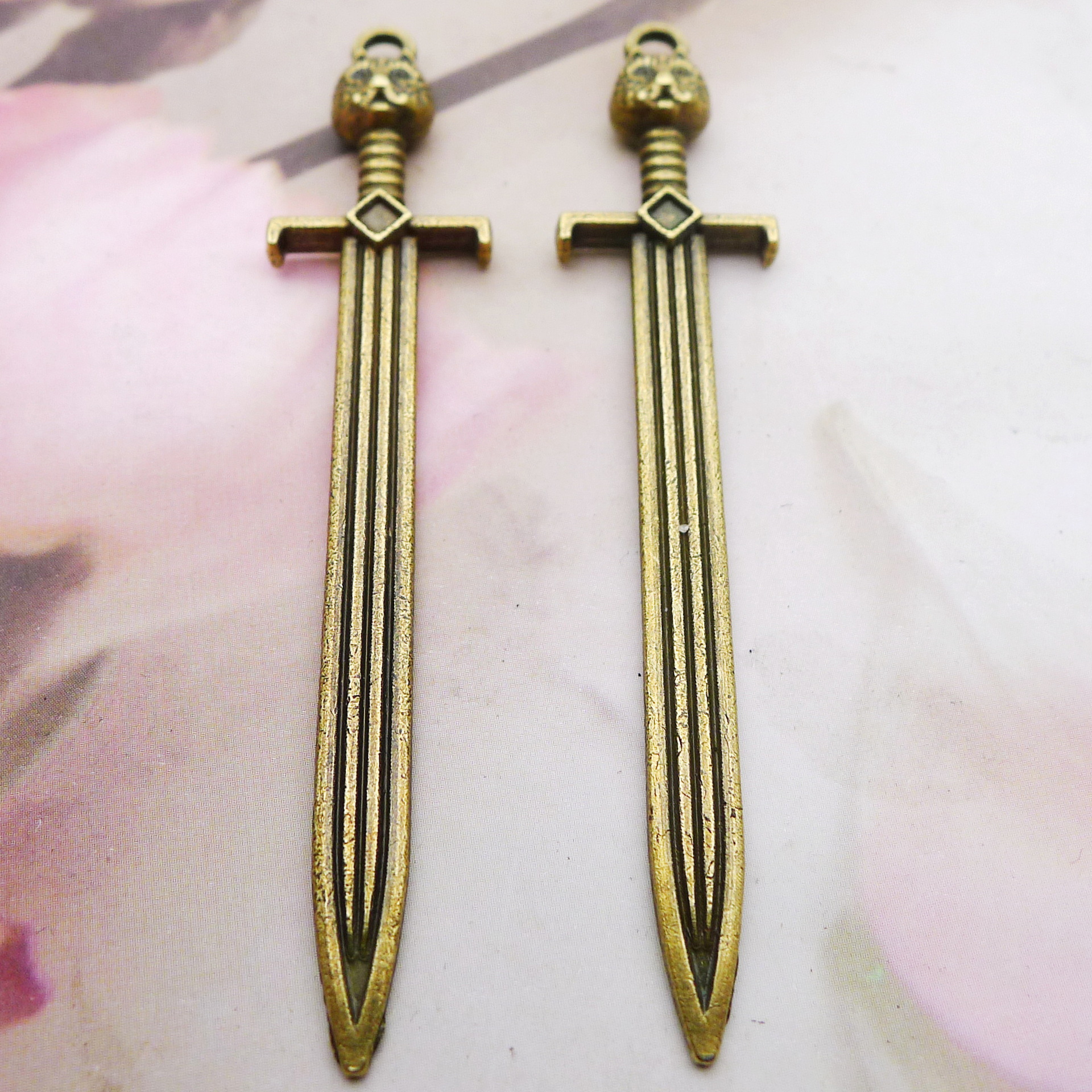 5078 15*67mm剑 宝剑合金古银色饰品配件吊坠 50个/包4.25克