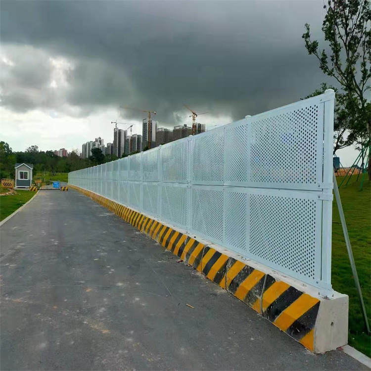 冲孔围挡施工防风圆孔广东海南沿海城市抗风抗腐市政隔离镀锌挡板