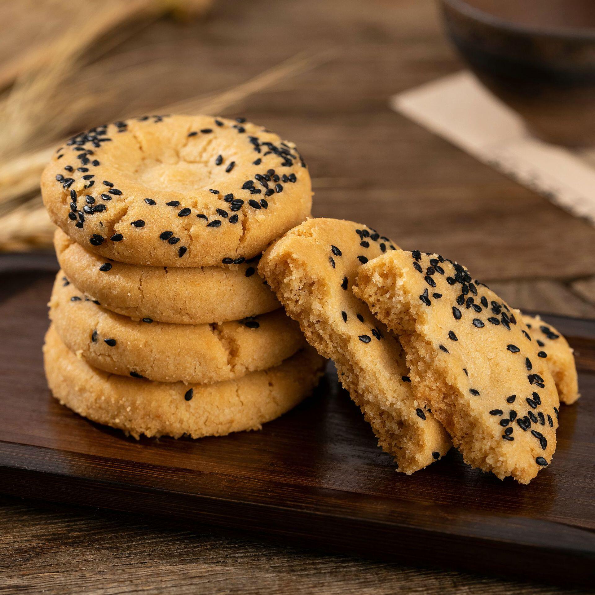传统糕点小吃黑芝麻桃酥点心零食糕点饼干香脆芝麻老式桃酥代发