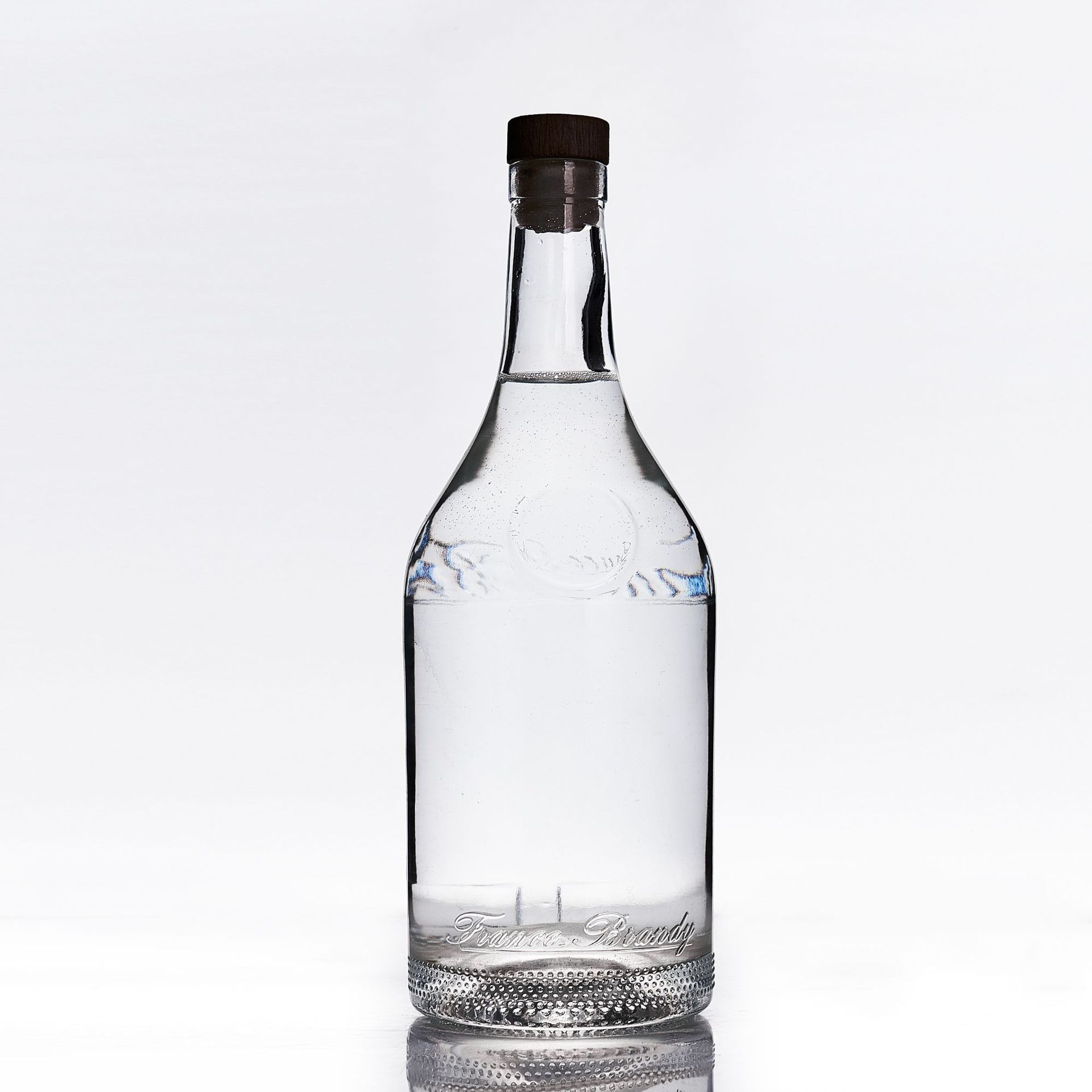 700ml透明烈酒伏特加威士忌白兰地朗姆酒玻璃空酒瓶厂家外贸销售