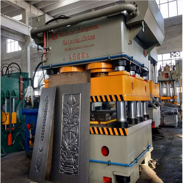 不锈钢门压花机