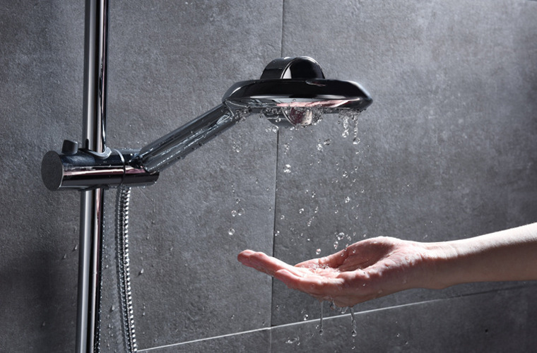 手持花洒 热销新款abs电镀高端淋浴套装含氧超薄增压节水淋浴喷头