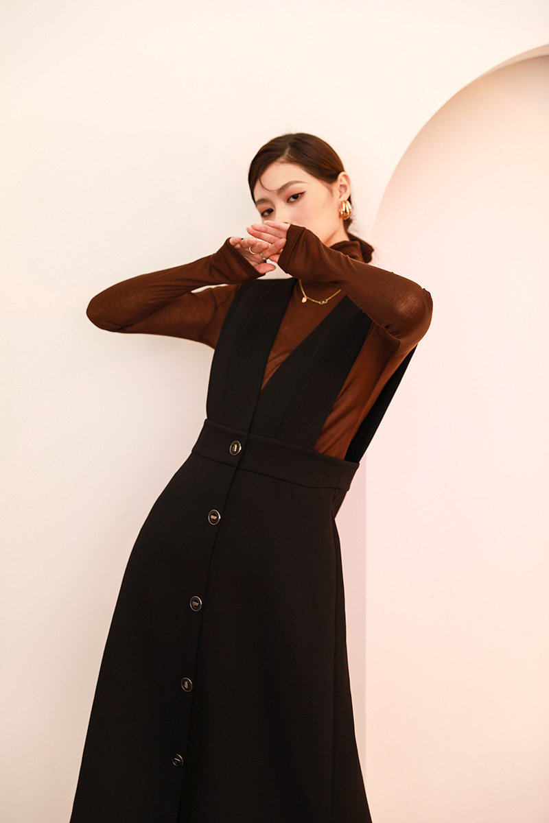 背心中长裙商务成熟连衣裙气质毛呢打底黑色背带裙子ins女装c1211