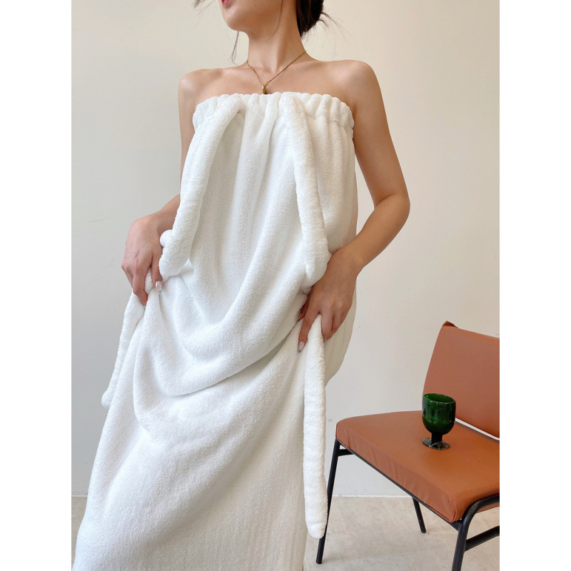 real shot 2024 new bathrobe women‘s autumn and winter thickened fleece-lined water-absorbing quick-drying bath towel sexy strapless long type nightgown