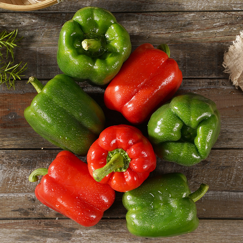农家温室大棚自种放心蔬菜 当日现摘绿彩椒 即食水果辣椒批发