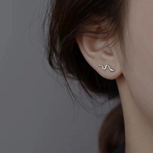 S925银小众设计蛇形耳钉女简约镶锆石气质耳环冷淡风百搭时尚耳饰