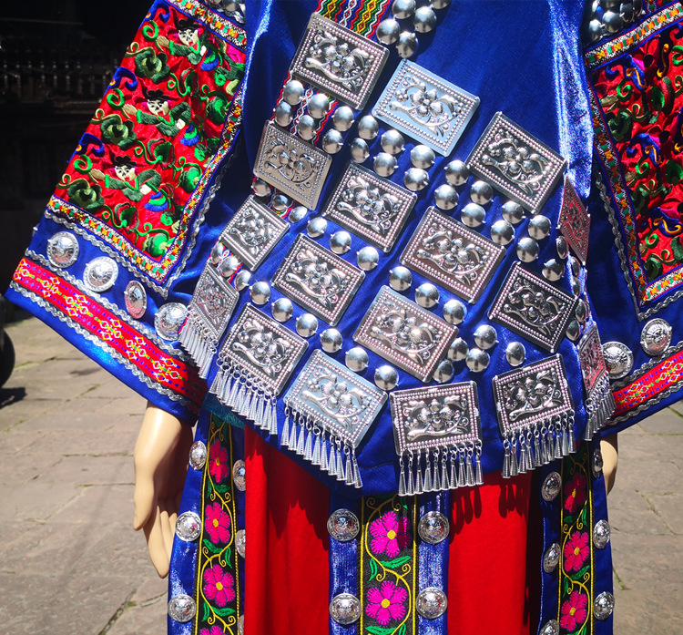 湘西苗族服装女夏新娘盛装舞蹈演出服裙子套装民族风复古刺绣古装