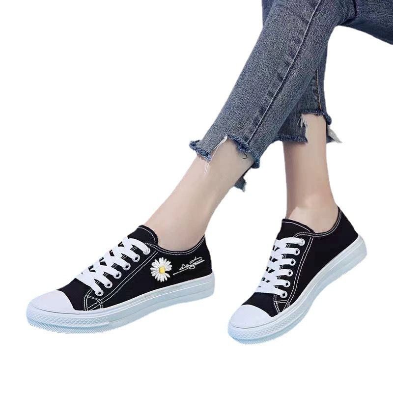 2023 Canvas Shoes Female Students Korean Style Casual Flat Skateboard Shoes Little Daisy Lace-up Platform Shoes One Piece Dropshipping Casual