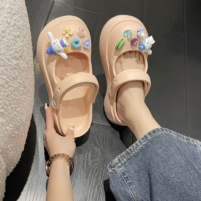 Cute Cartoon Hole Shoes Non-Slip Slippers Women's Summer Outdoor Sandals 23 Shit Feeling Half Slippers Beach Shoes Sandals