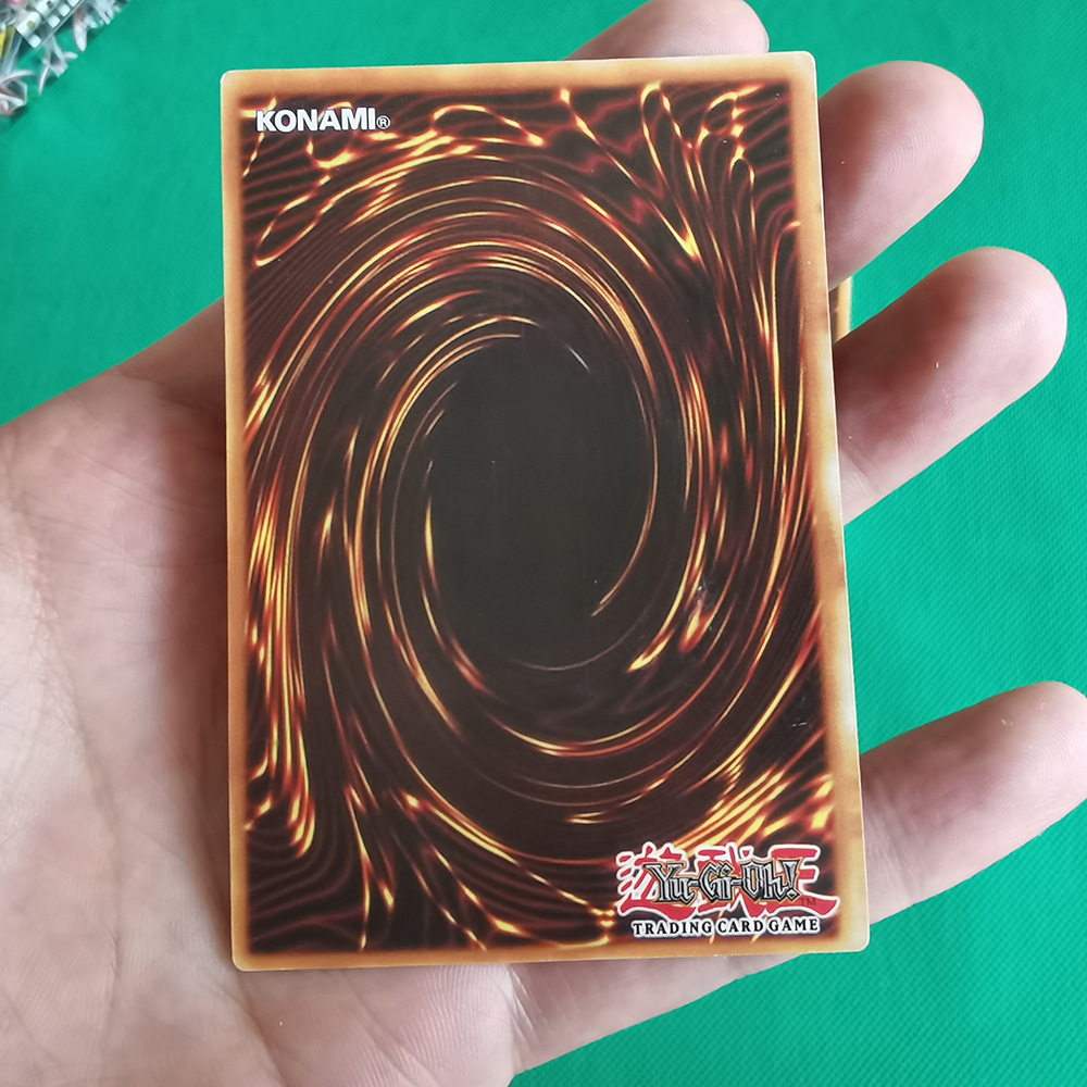铁盒镭射 游戏王卡片 英文 闪卡 72张 青眼白龙 烫金 yugioh card