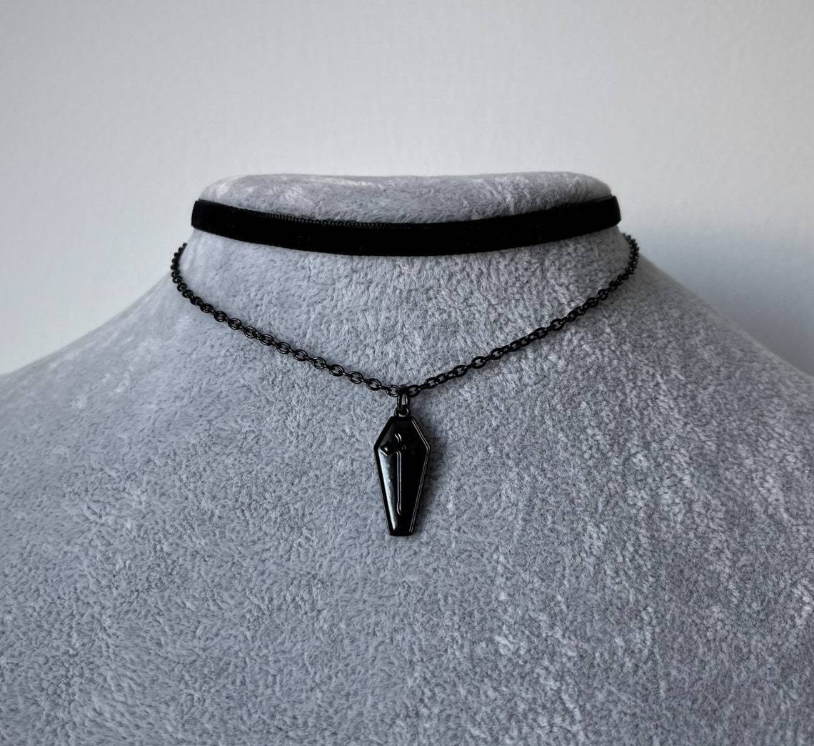 黑色的棺材项链 哥特式黑色棺材项链 垃圾摇滚项链 emo 领首饰