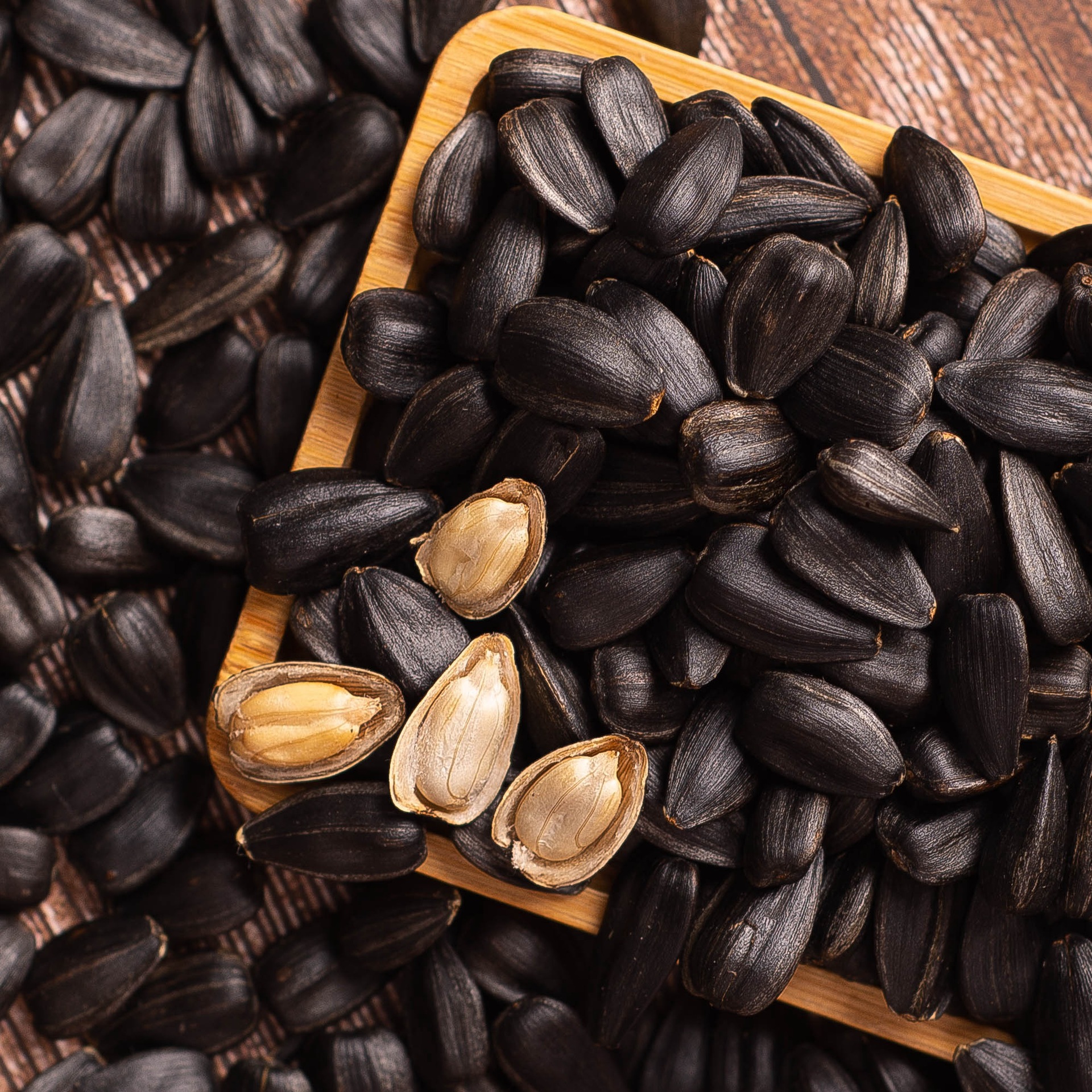 2022内蒙古奶香油葵小黑珍珠小瓜子生原香炒油嗑五香散装1斤2斤