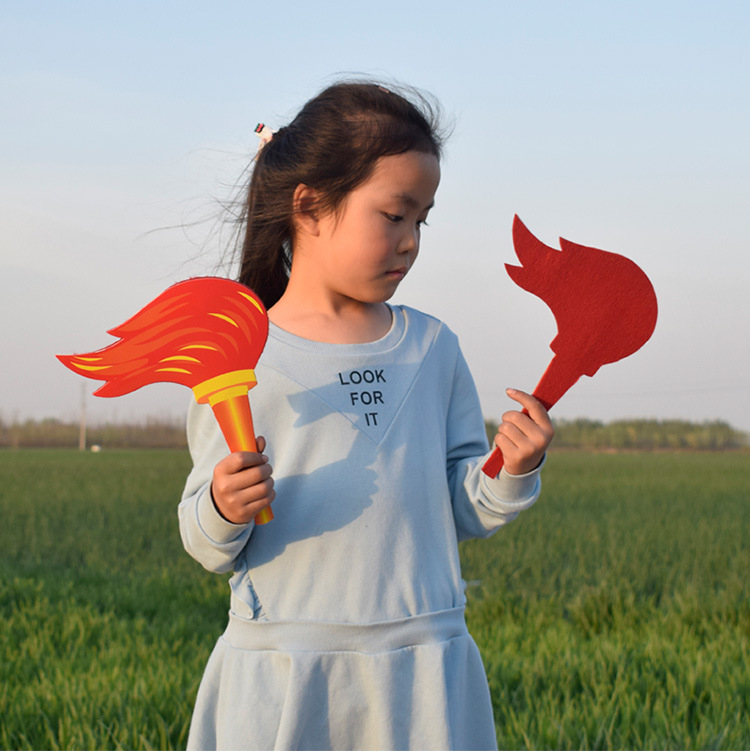 运动会入场式加油手拿道具创意方阵开幕式团体操仿真火炬舞蹈演出