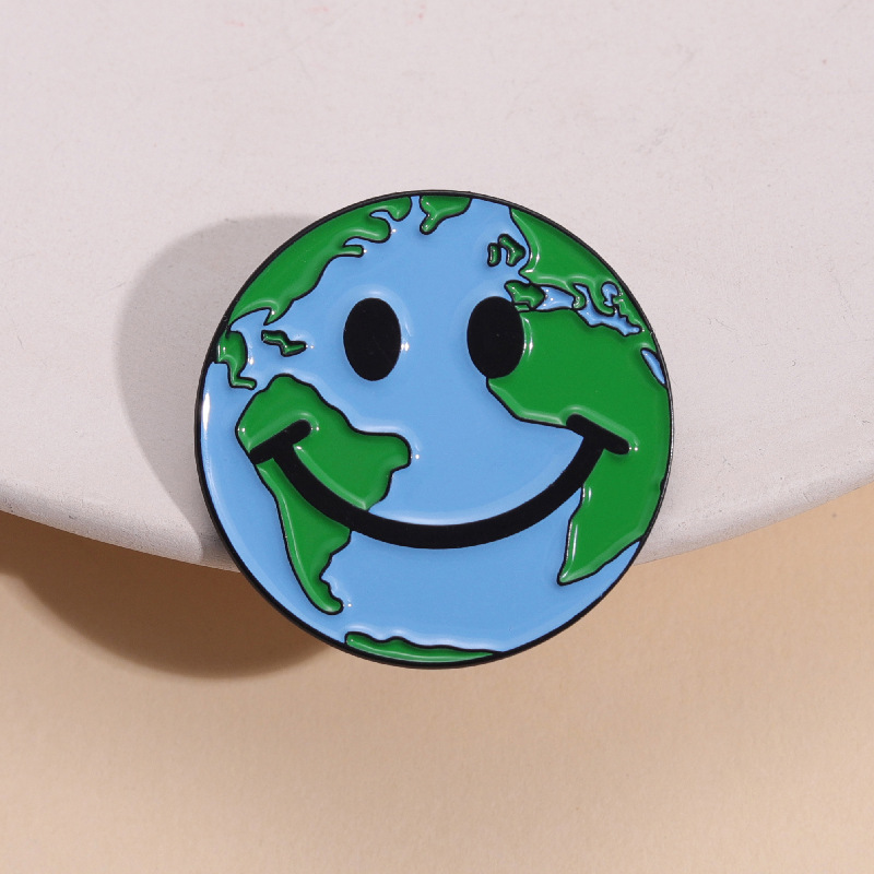 AliExpress New Product Protection Earth Day Smiley Face Expression Brooch Paint Ornament Accessories Badge Fashion All-Match Medal