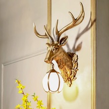 创意鹿头壁灯轻奢客厅背景墙灯具美式鹿角铜灯楼梯过道卧室床头灯