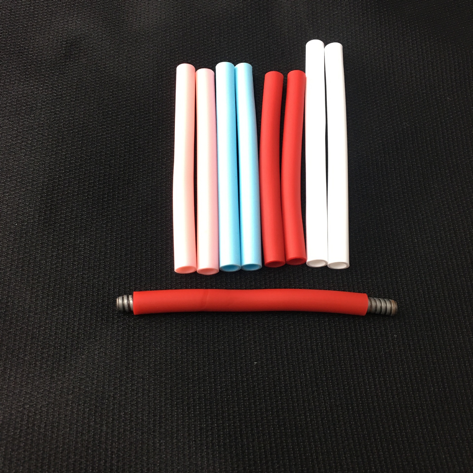 供应红白粉蓝色挂脖风扇硅胶管台灯定位管小软管支持加工定制