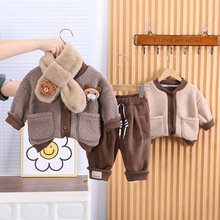 韩版婴童套装宝宝卡通围巾加厚两件套冬季婴儿加绒外套卫裤童套装