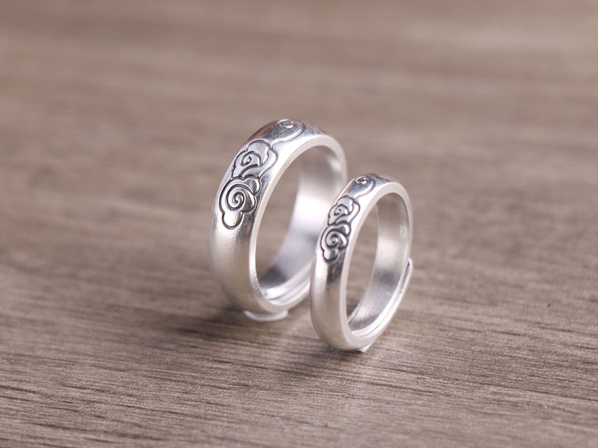 足银s999纯银戒指 复古民族风古法银祥云情侣款对戒纪念日送女友