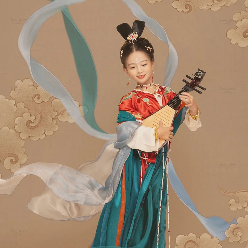 汉服古风拍照琵琶道具乐器影楼古装拍摄摆件风儿童演出仿真琴
