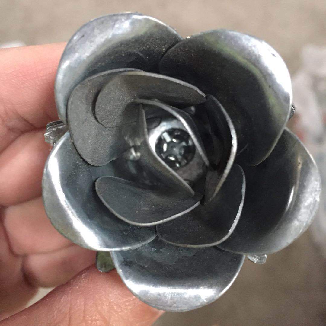 冲压玫瑰花 铁艺小花大门配件铸造大门花片铸造围栏花片 铸铁花