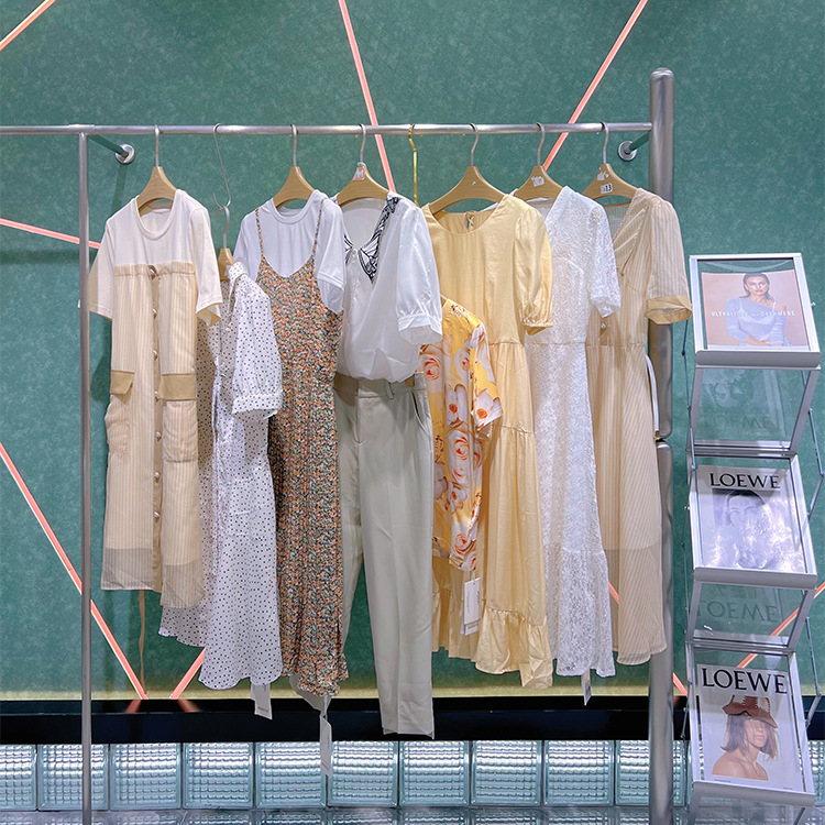 迪笛欧 22春夏新款连衣裙女装批发货源 高端品牌折扣女装尾货批发