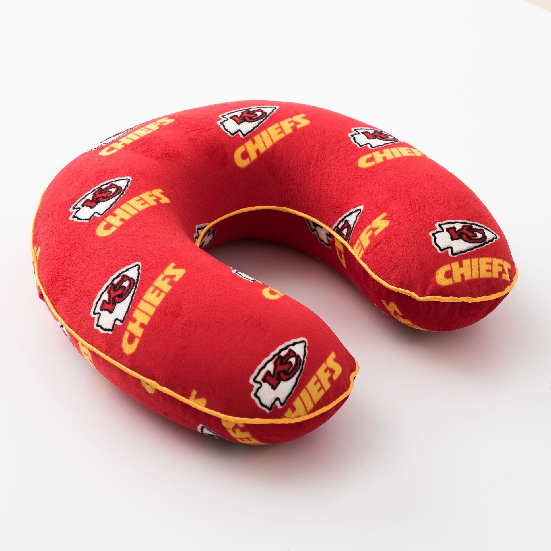 来图来样厂家定制u型枕记性枕毛绒靠垫印刷图案抱枕东莞厂家