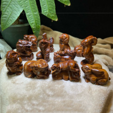 老挝黄花梨雕刻手把件十二生肖  缅甸花梨木雕手把件批发动物摆件