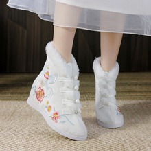 润玉  汉服鞋女冬季加绒汉服靴内增高刺绣绣花短靴民族风绣花女靴