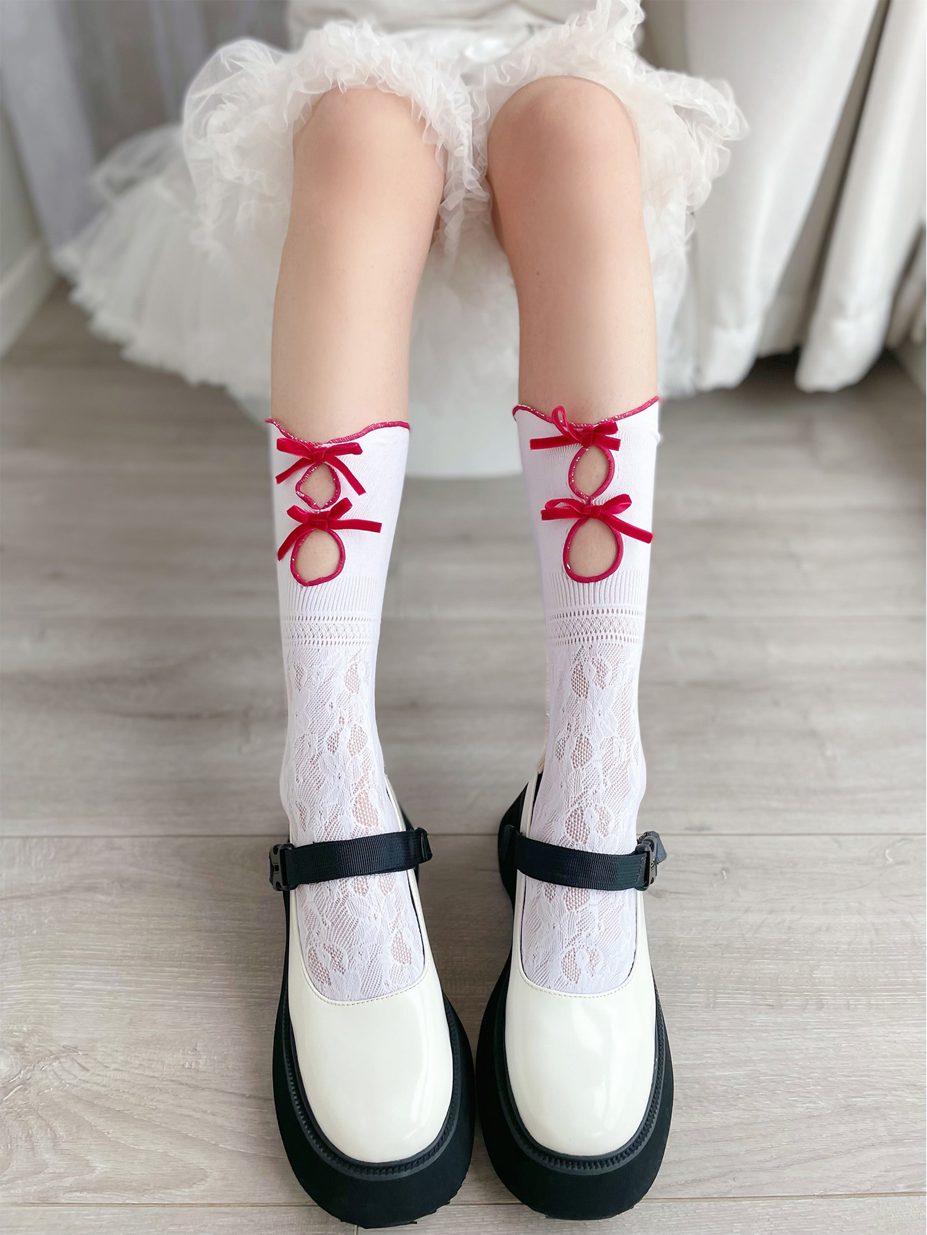 现货速发洛丽塔丝绒蝴蝶结镂空短袜少女可爱小腿袜日系jk袜子