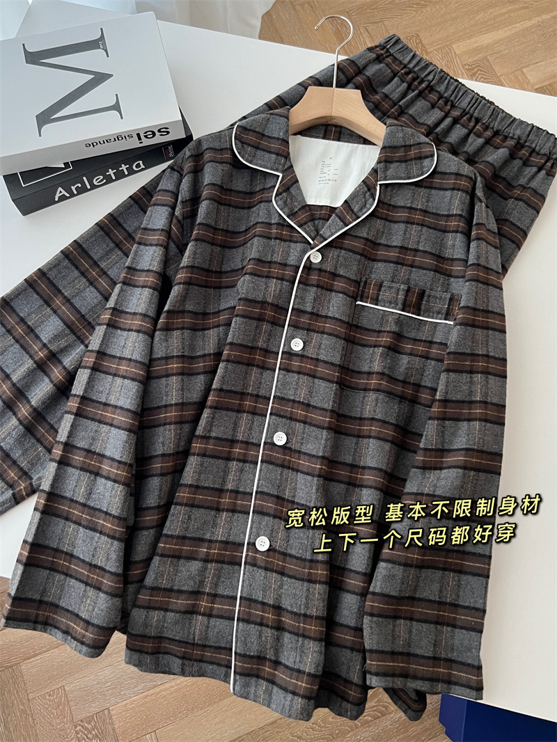 Really Comfortable Fried Japanese Plaid Flannel Cotton Pajamas Suit Men and Women Couple Style