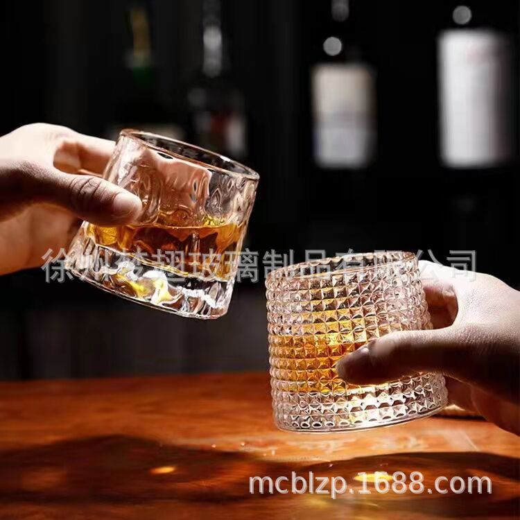 Creative Rotational Whiskey Glass Household Gyro Glass Wine Glass Hammered Pattern Cup Decompression Shake Cup Tumbler Cup