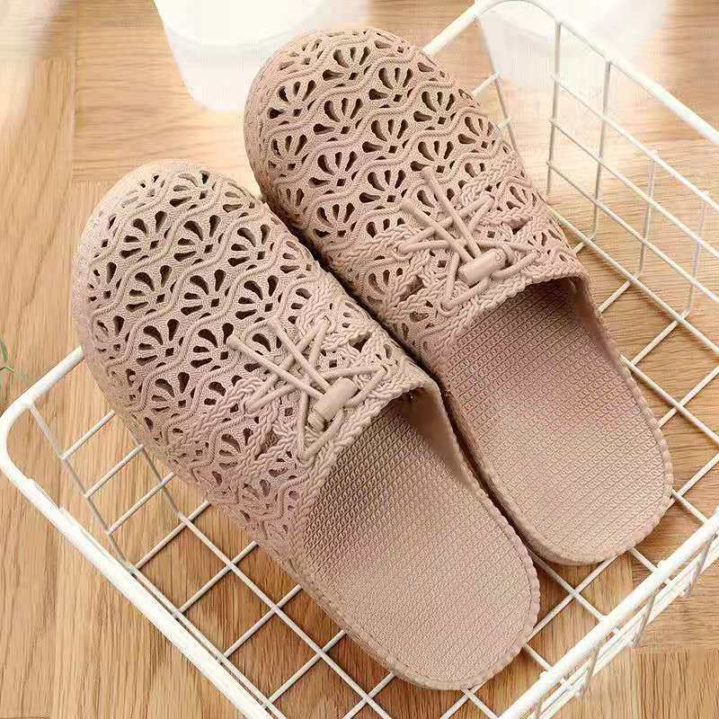 2021 New Closed Toe Women's Sandals PVC Wholesale Non-Slip Breathable Coros Shoes Home Anti-Collision Soft Bottom Slippers for Women