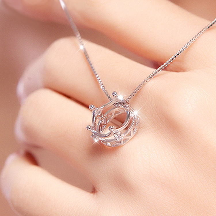 架女王钱币吊坠项链个性短款脖颈链配饰韩国潮流百搭女王人头像吊坠项