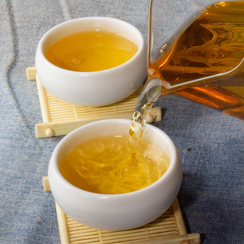 批发 普洱茶饼生茶饼 云南百年古树 黄金叶 云南七子饼茶 357克