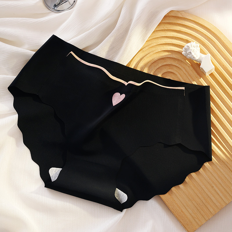 Japanese Girl's Ice Silk Love Underwear Women's Thin Mid-Waist plus Size Breathable Purified Cotton Crotch Traceless Sexy Underwear Women's