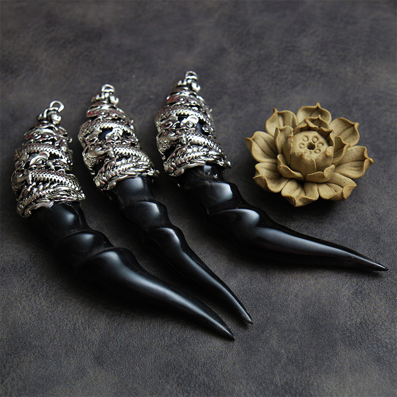 潮款可可西里黑羊角配饰摆件项链吊坠工艺品diy配饰羊角摆件批发