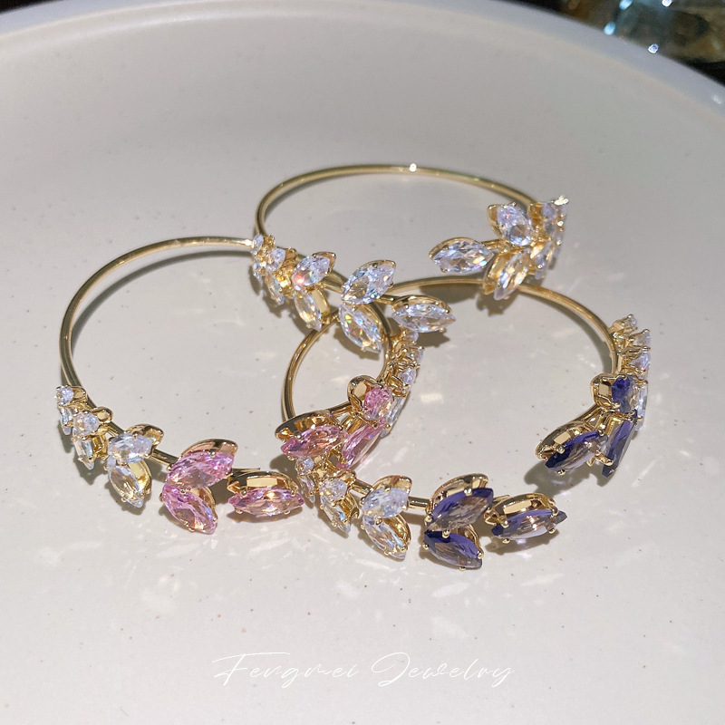 Super Fairy Crystal Leaves Open-Ended Bracelet Women's Korean Light Luxury Minority Elegant Bracelet Personality Fashion High Sense Bracelet