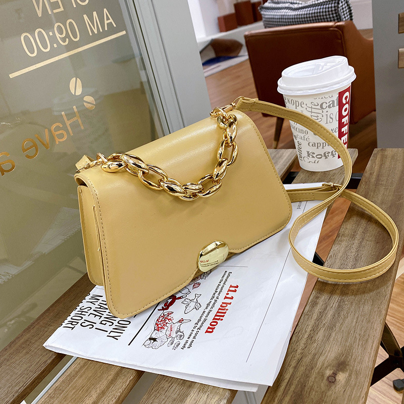 2020 Winter New Fashion Special-Shaped Metal Lock Ornament Chain Bag Retro Portable Shoulder Crossbody Trapezoidal Women's Bag