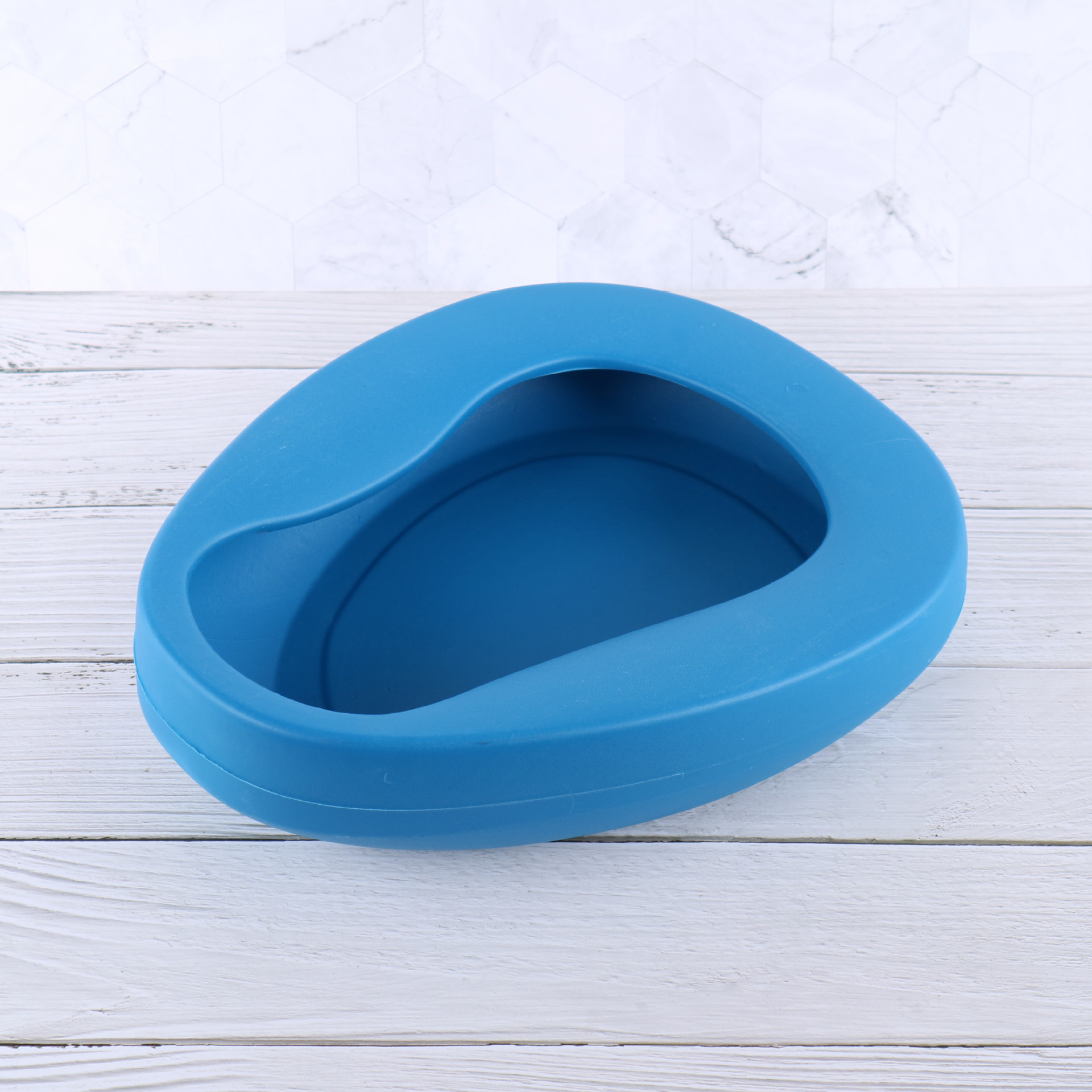 一次性医用pe吹塑大号蓝色加厚便盆塑料接便器医用一次性塑料便盆