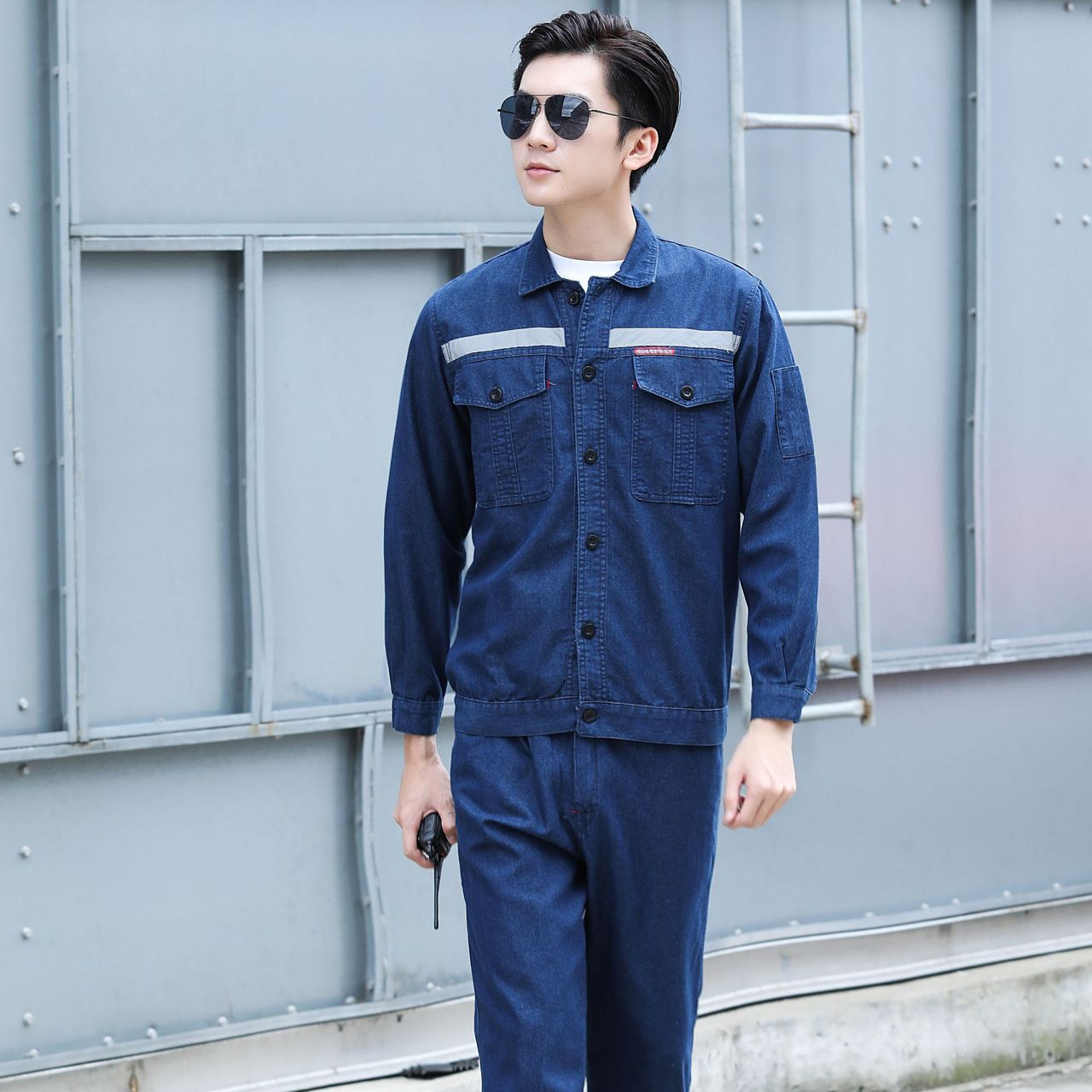 颜色尺码买家服务支付方式牛仔工作服在洗涤时普遍会出现掉色浮色现象