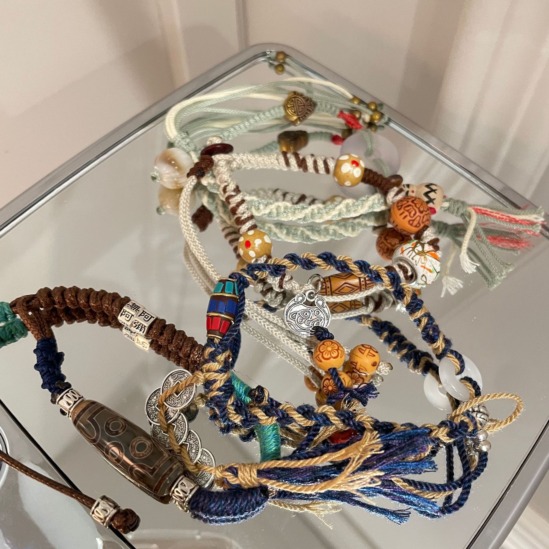 新中式山鬼花钱手链民族风藏式手工编织手绳新年手绳国风百搭手饰