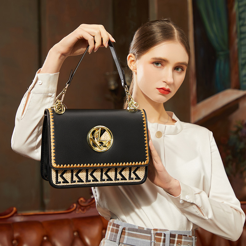 香港代购奢侈品真皮女包2022新款潮时尚高级感名牌洋气斜挎小包包